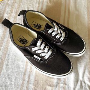 Vans Authentic w/ Faux Elastic Laces / Size 3.5Y / NWOT